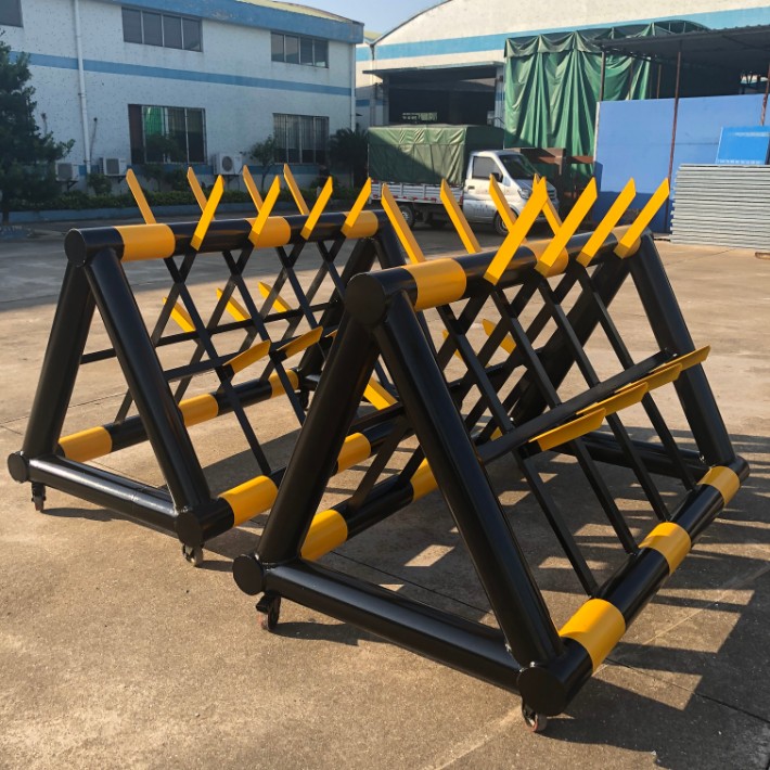 门口安全防护设施3米长防冲撞拒马护栏